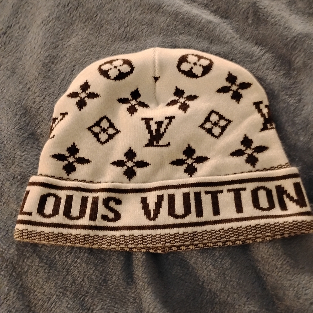 Lv beanie